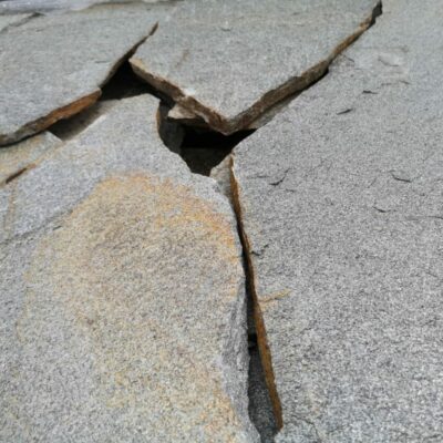 Ocelový velkoformátový obklad - kamenná dlažba